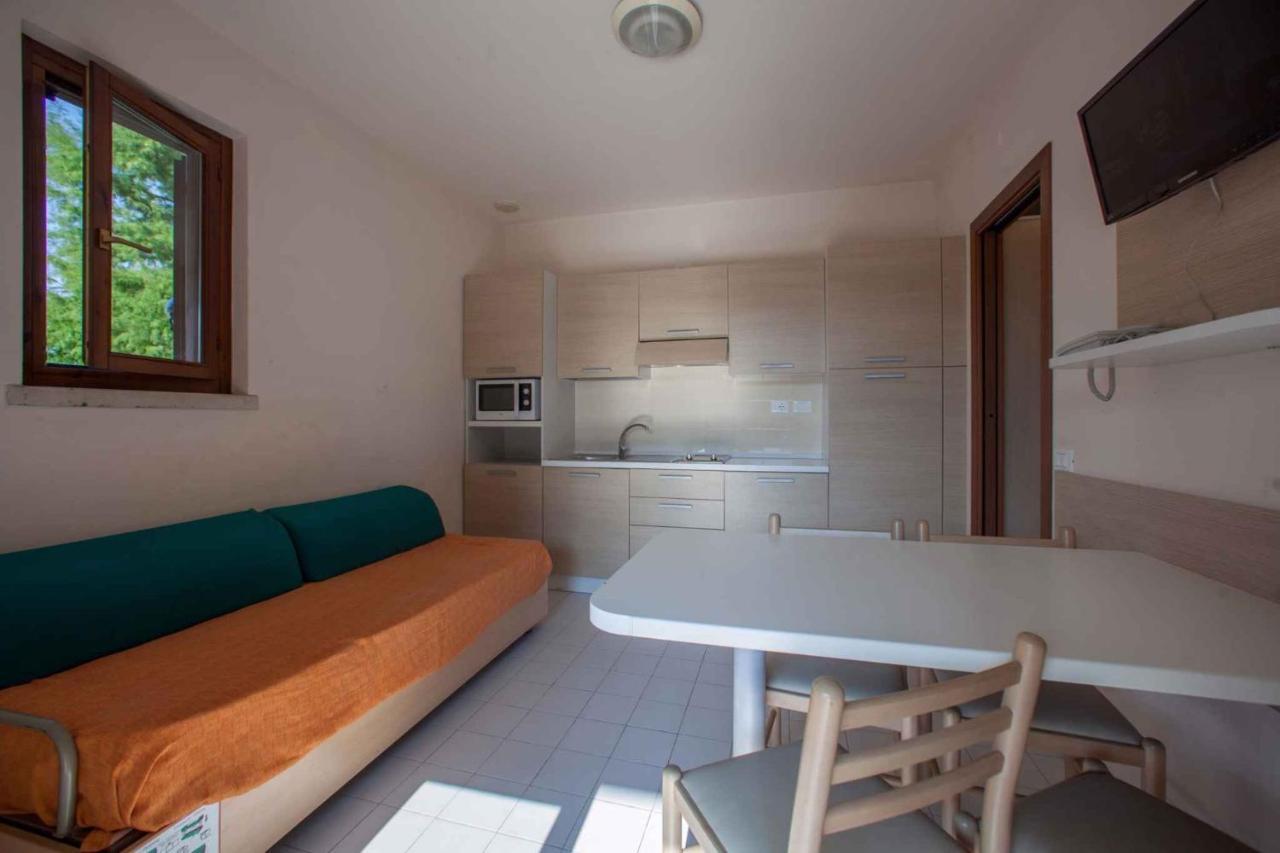 Holiday Homes In Sirmione/Gardasee 22174 Eksteriør bilde