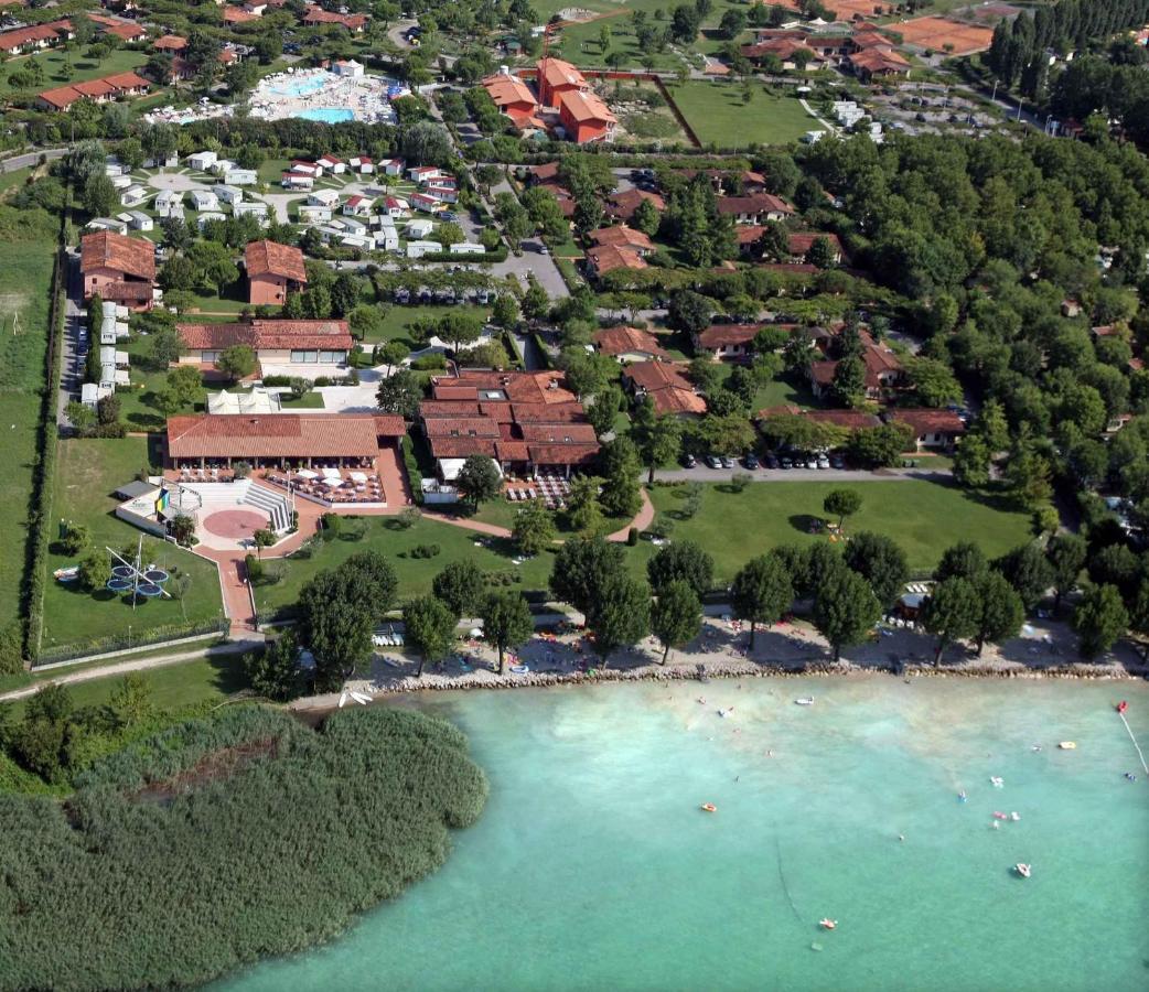 Holiday Homes In Sirmione/Gardasee 22174 Eksteriør bilde
